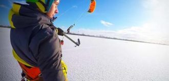 snowkiting